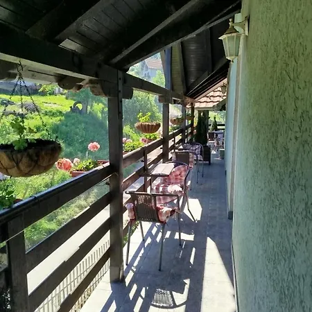 Privatan Smestaj Velic Guest house *