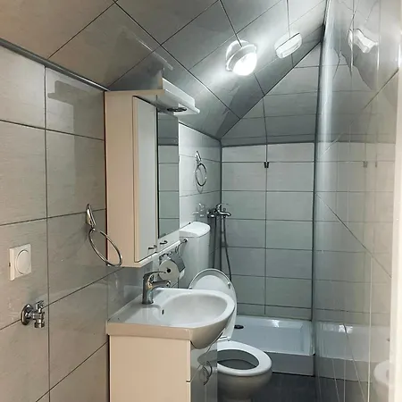 Privatan Smestaj Velic